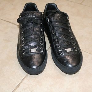 MENS BLACK BALENCIAGA ARENAS